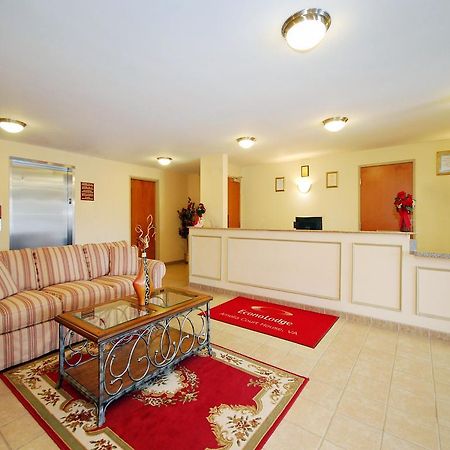 Econo Lodge Amelia Court House Interior photo